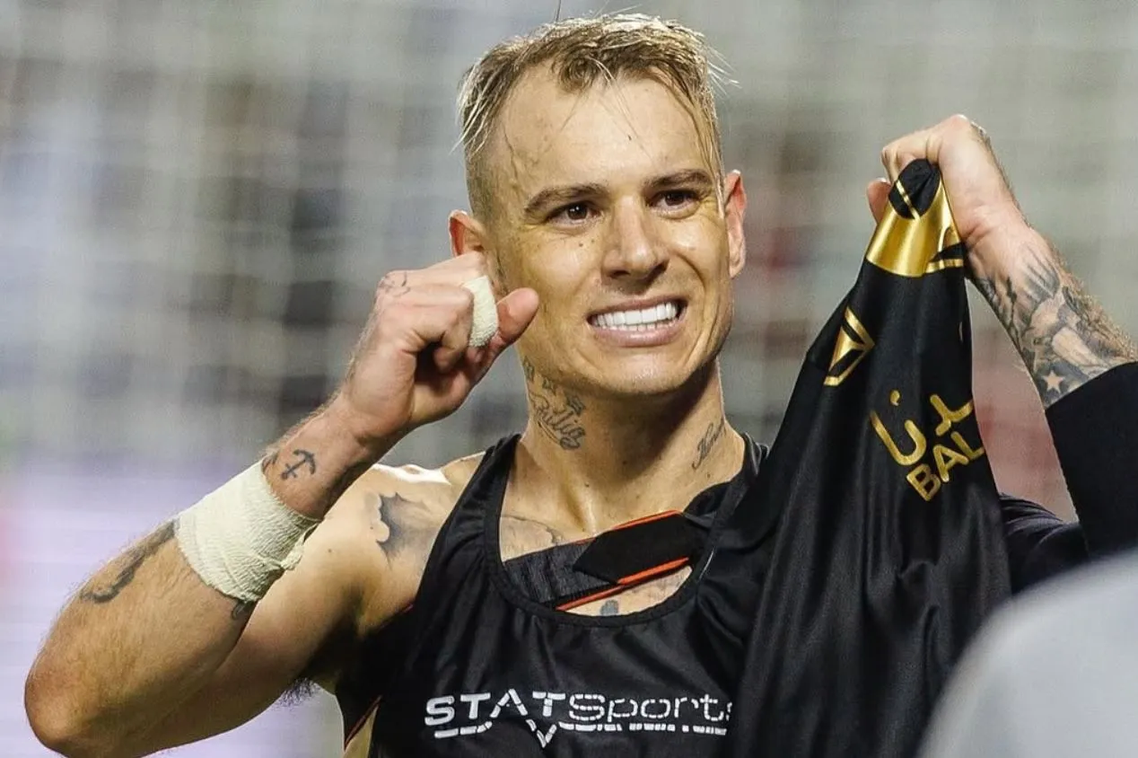 Grêmio acelera e empresário viaja ao Catar com proposta para fechar Roger Guedes; saiba valores