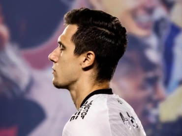 Milan mira Lucas Piton e pode investir R$ 50 milhões em lateral do Vasco; saiba detalhes