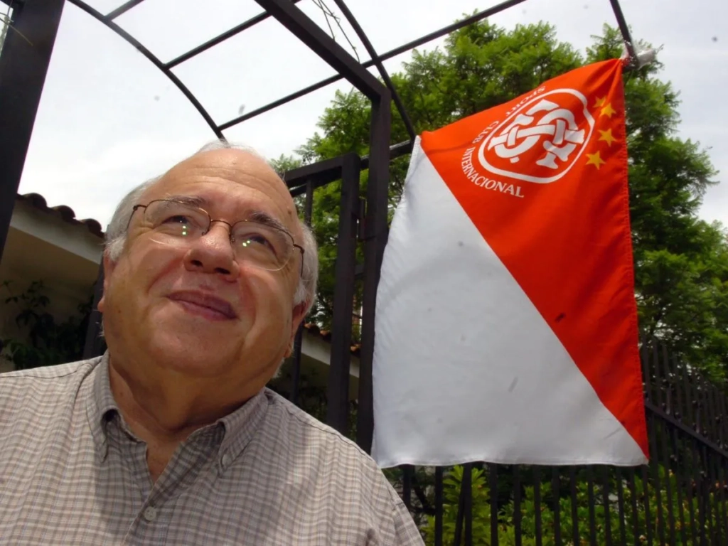 Luís Fernando Veeríssimo - Internacional