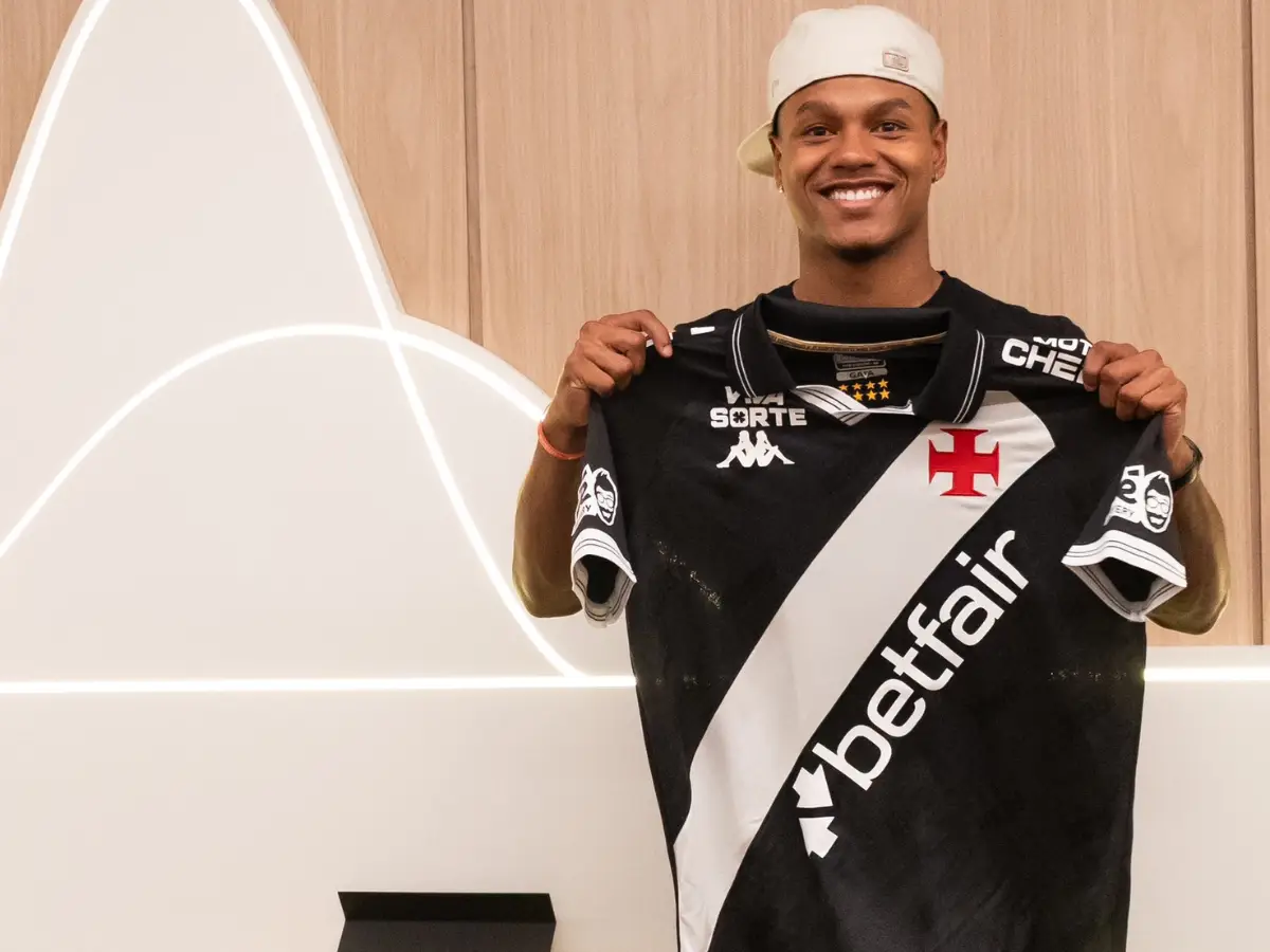 Matheus França é anunciado pelo Vasco da Gama
