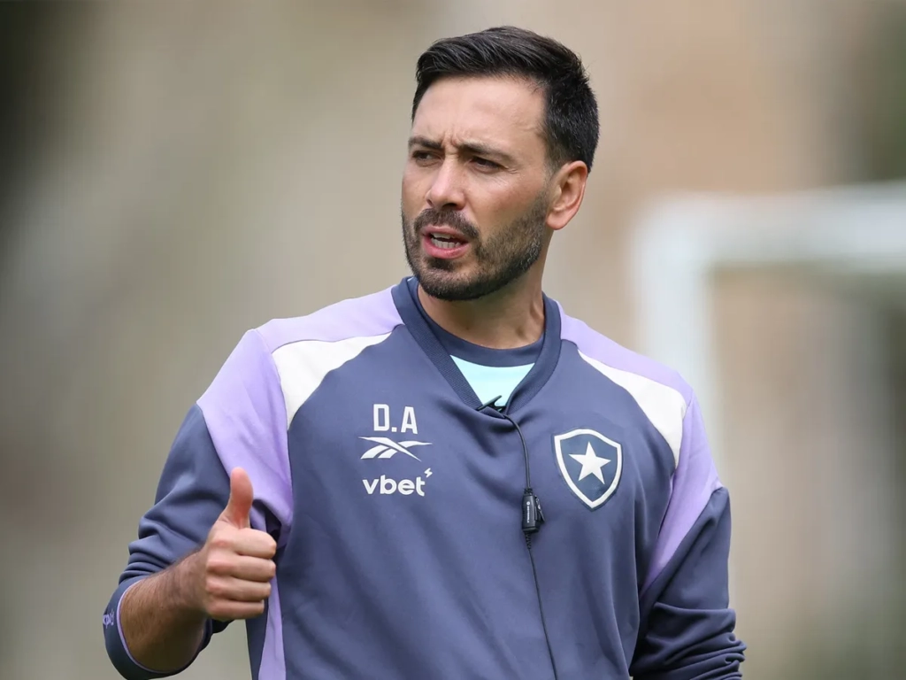 Davide Ancelotti conta com novos jogadores