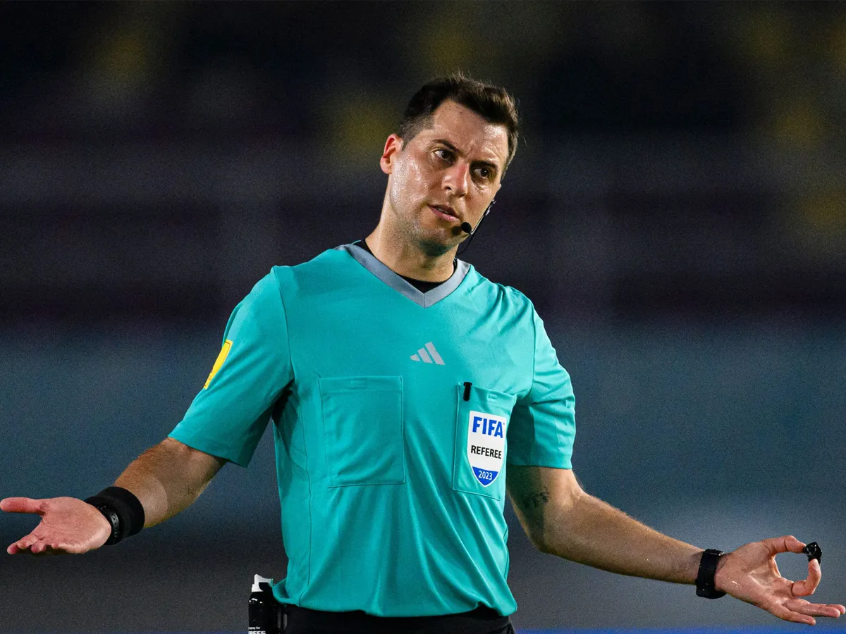 Gustavo Tejera, árbitro