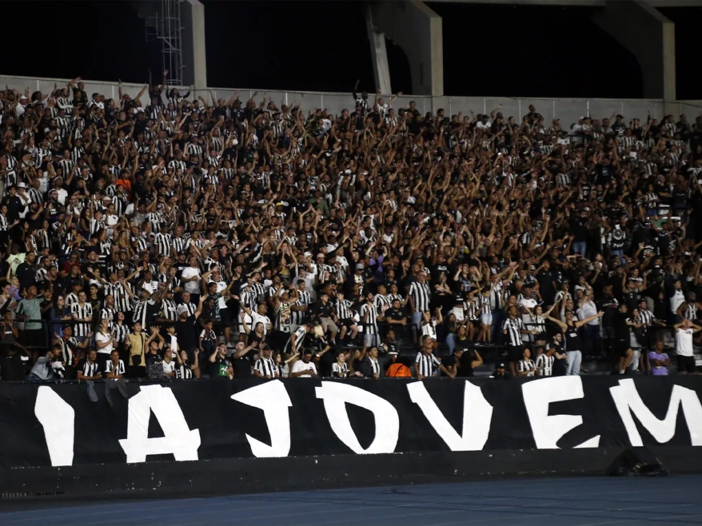 Estádio Nilton Santos vai contar com boa presença de público