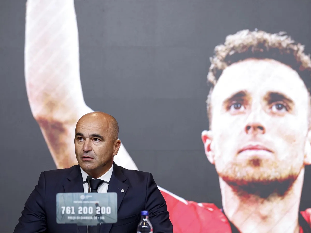 Roberto Martínez fez homenagem a Diogo Jota