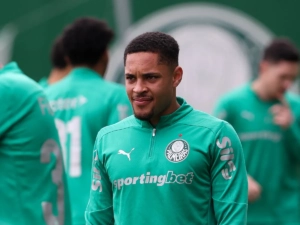 Vitor Roque é o jogador mais valioso