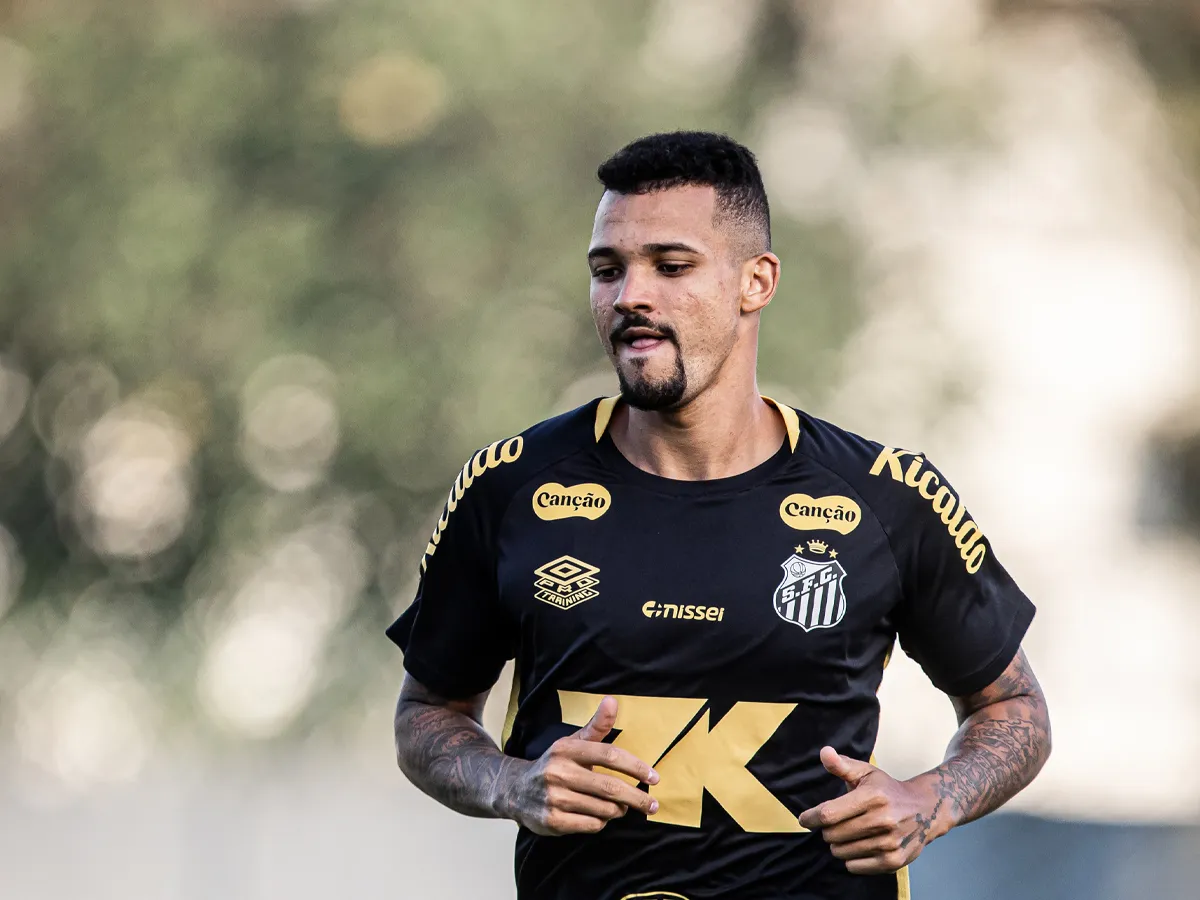 Zé Ivaldo, zagueiro do Santos
