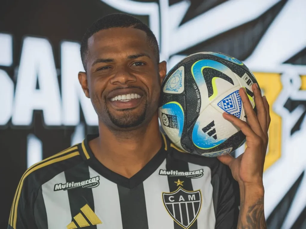 Al Wahda mira Júnior Santos, mas atacante vive fase apagada no Atlético-MG; saiba valor