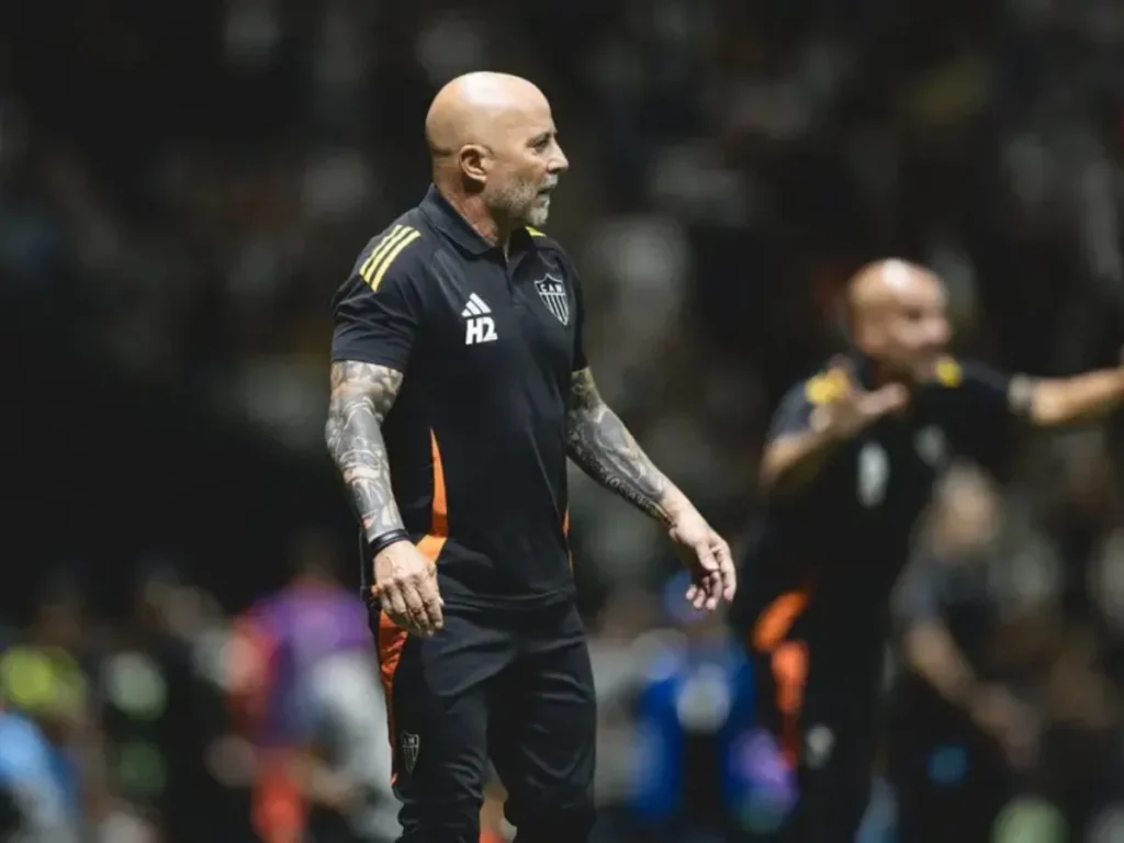 Atlético-MG: Jorge Sampaoli tem plano para recuperar futebol de Hulk; saiba mais