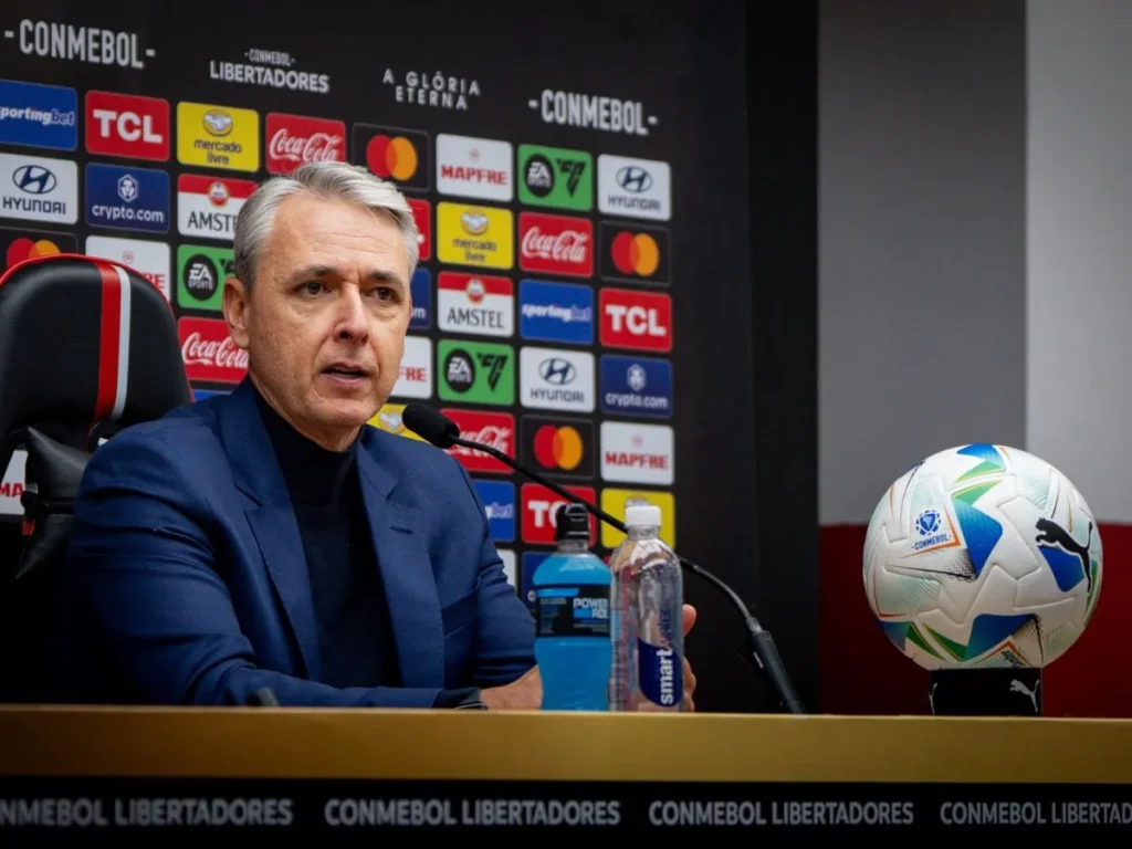 Tiago Nunes tem números expressivos na LDU Quito; saiba detalhes