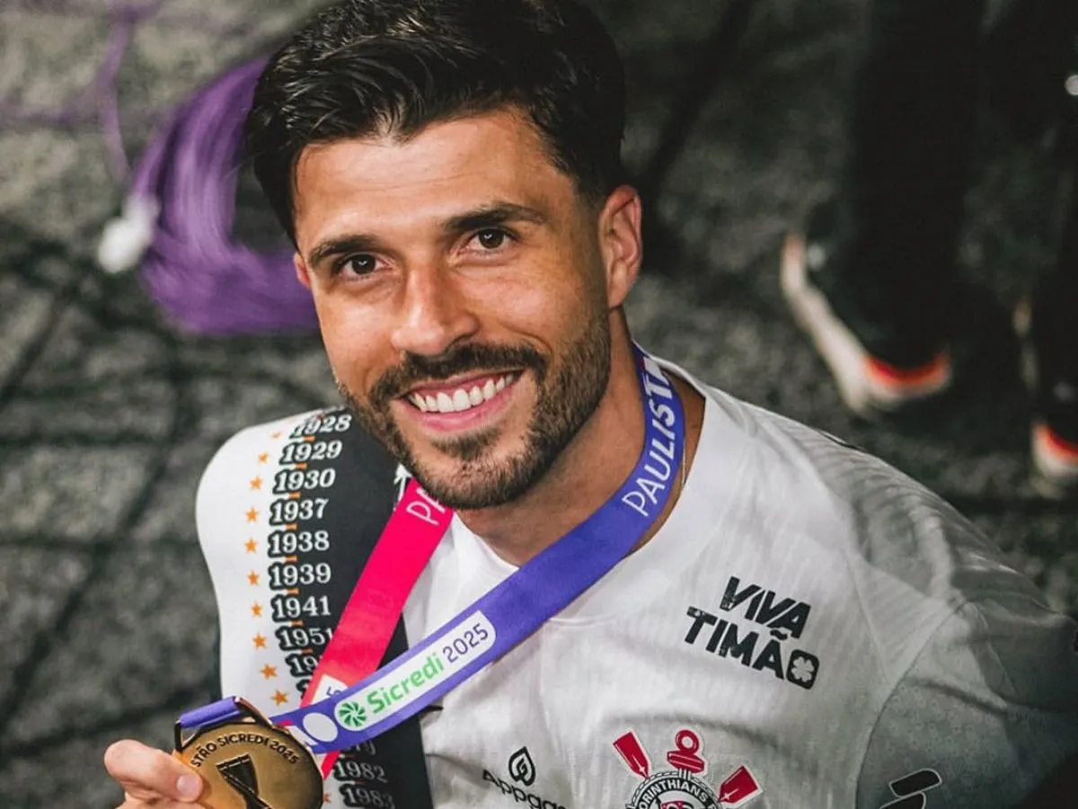 Rayo Vallecano esbarra em exigência do Corinthians para levar Héctor Hernández