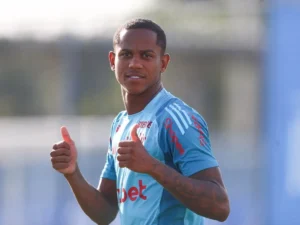 Borussia Dortmund prepara oferta milionária por Wallace Yan, joia do Flamengo; saiba detalhes
