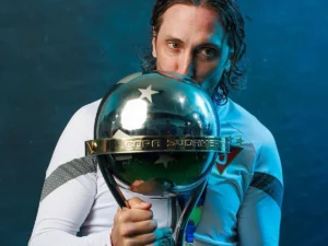 Salário, multa e tempo de contrato: veja quanto Luís Zubeldía vai ganhar no Fluminense