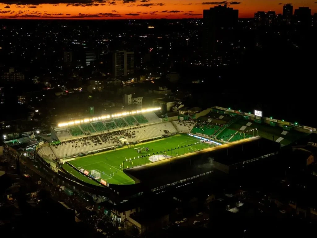 No Sul, Flamengo enfrenta casa cheia e Alfredo Jaconi modernizado para tentar quebrar tabu de 28 anos