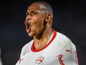 Red Bull Bragantino recusa proposta milionária do Zenit por Jhon Jhon; veja valor