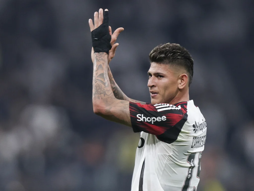 Flamengo: Carrascal lidera estatísticas na partida contra o Corinthians