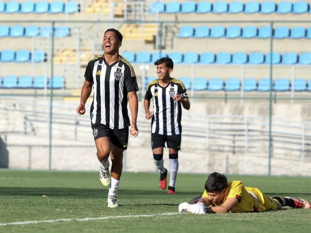 Riquelme brilha e Atlético Mineiro celebra título inédito do Sub-17