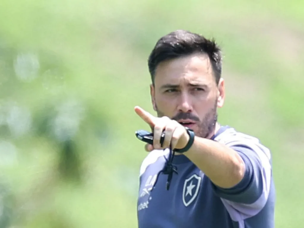 Botafogo mantém Davide Ancelotti e dá última chance contra o Ceará; saiba detalhes