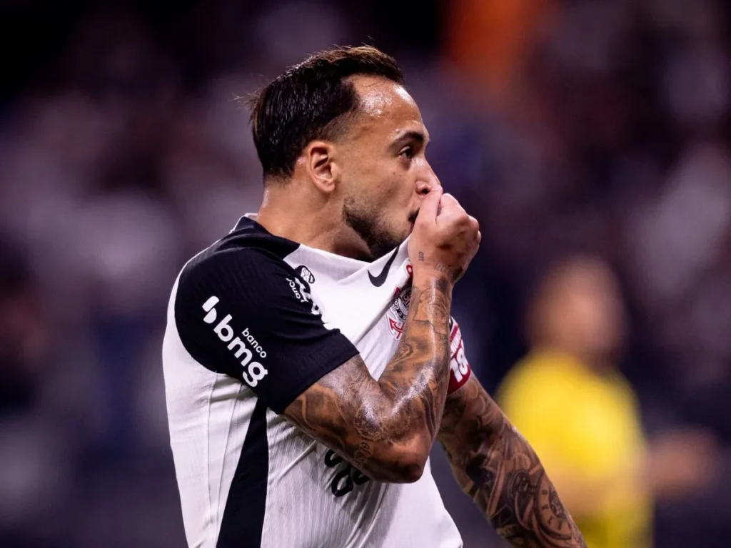 Shakhtar Donetsk endurece com o Corinthians e exige pagamento por novo acordo de Maycon