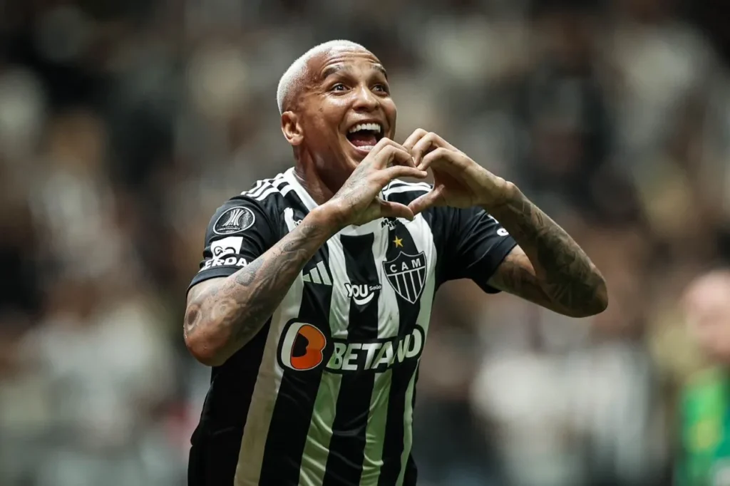 Atlético-MG propõe parcelamento para quitar dívida milionária com o Cuiabá por Deyverson