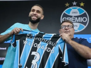 Vitória aciona Grêmio na CNRD e cobra dívida milionária na compra de Wagner Leonardo; veja valor