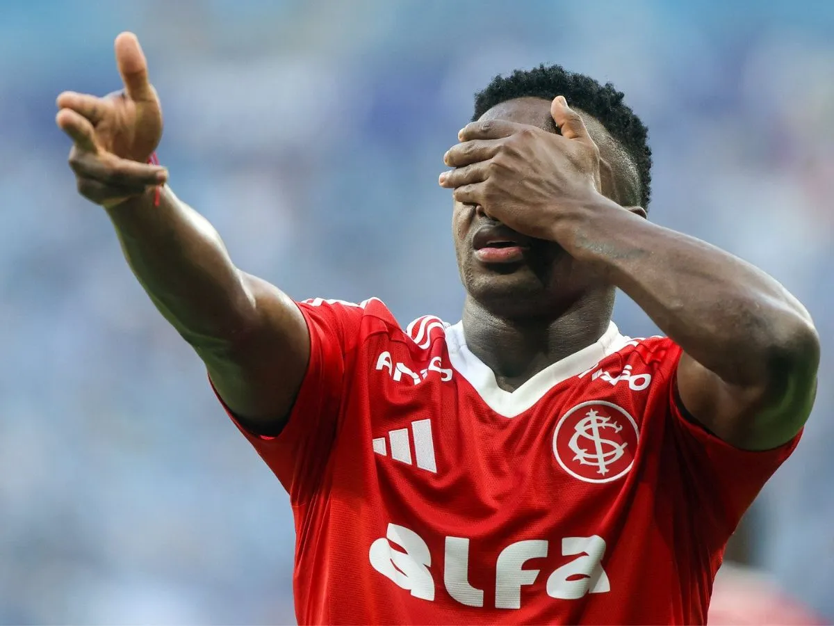 Internacional acelera conversas para comprar Johan Carbonero junto ao Racing; saiba detalhes