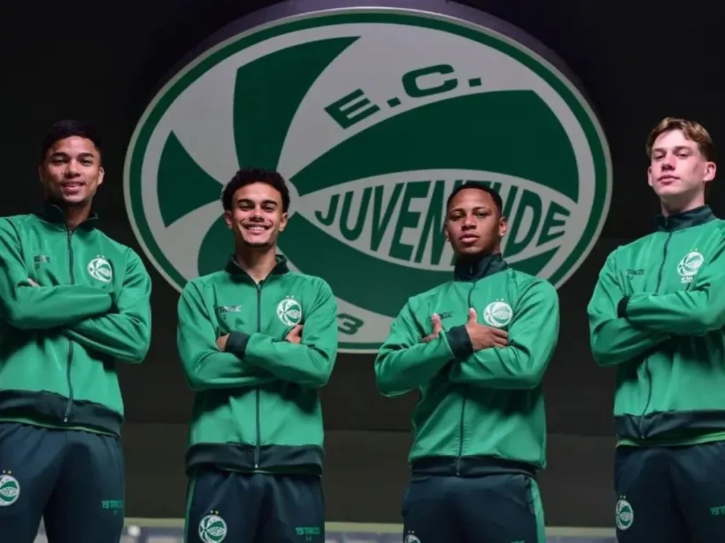 Juventude: Jovens embarcam para intercâmbio no Osasuna, da Espanha