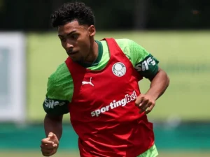 Luighi na mira do Atlético-MG