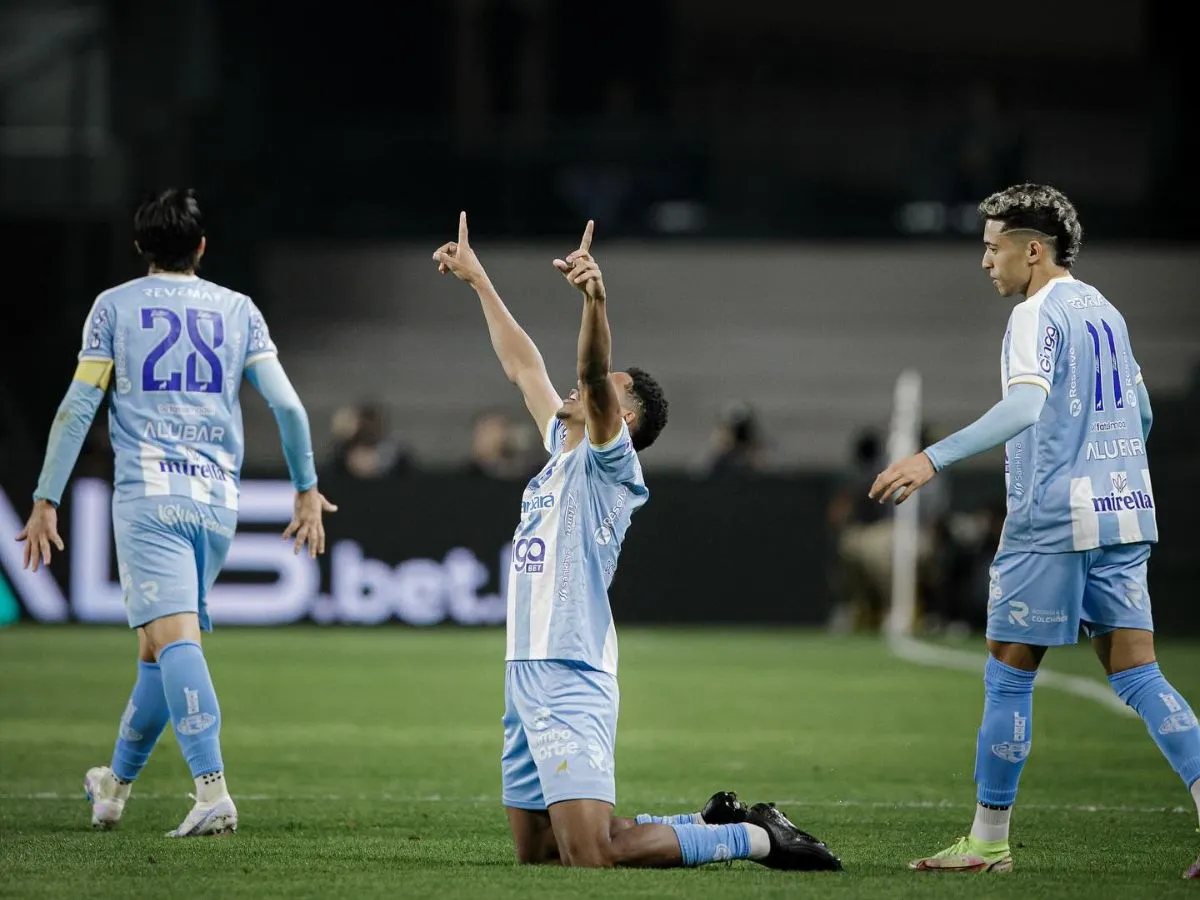 Maurício Garcez manifesta desejo de seguir no Paysandu em 2026, afirma presidente Aguilera