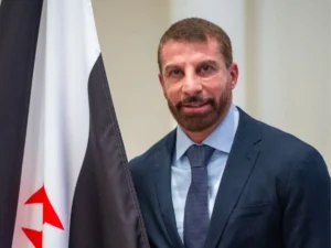 Vasco oferece parte dos direitos de jogadores e cotas de TV para ampliar garantias em acordo; entenda