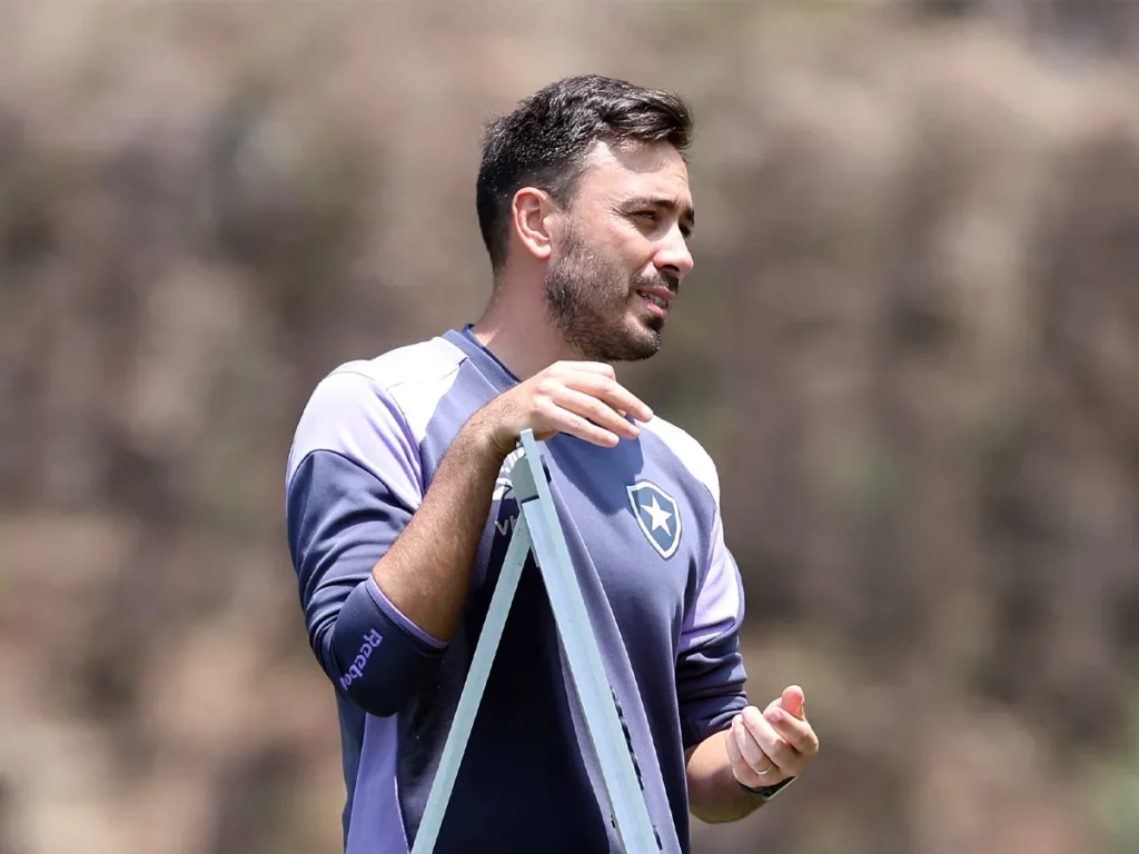 Davide Ancelotti, treinador do Botafogo