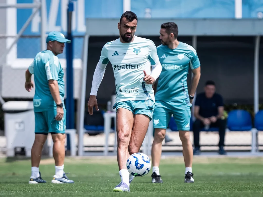 Cruzeiro perde quatro titulares para a partida contra o Sport; saiba o motivo