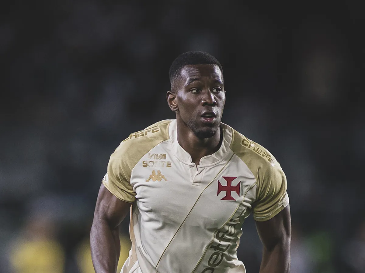 Carlos Cuesta, zagueiro do Vasco