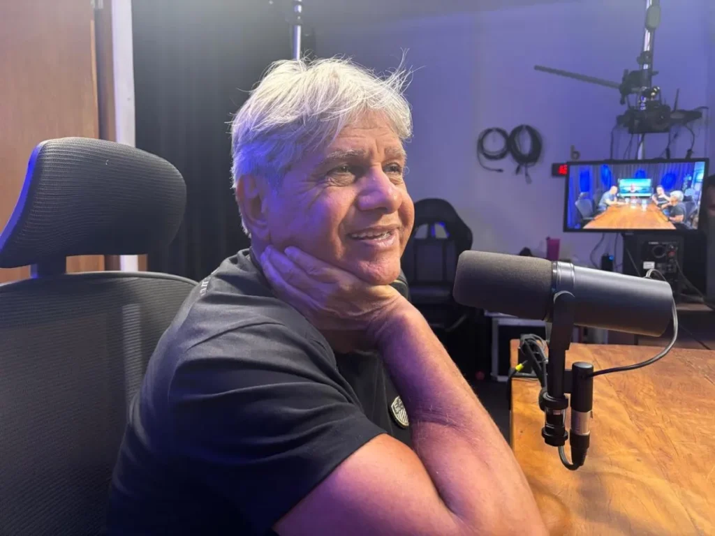 Arthur Bernardes abre o jogo sobre Carlo Ancelotti, Neymar, Flamengo e mais