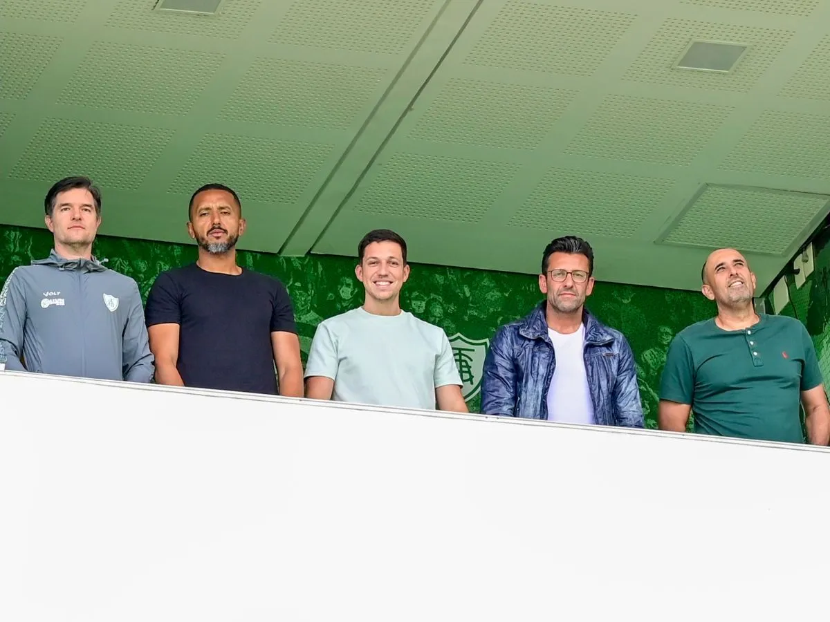 América-MG aposta na continuidade e renova contrato de Alberto Valentim; saiba detalhes