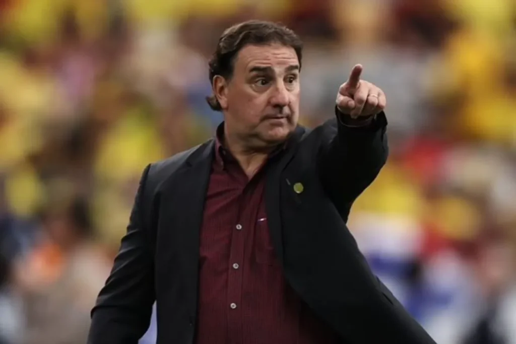 Colômbia renova automaticamente contrato de Néstor Lorenzo após classificação ao Mundial de 2026; saiba detalhes