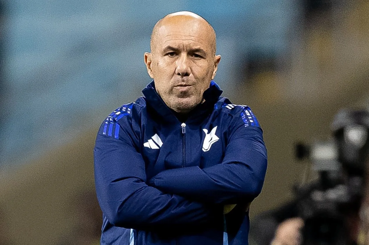 Leonardo Jardim recusa proposta do Al-Wasl e mantém planos de seguir no Cruzeiro; saiba detalhes