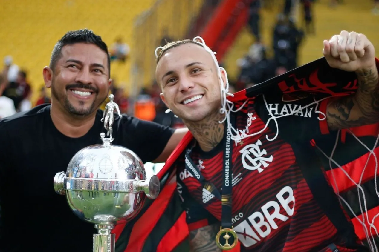 Flamengo se antecipa ao Grêmio e prepara extensão para Éverton Cebolinha; saiba detalhes