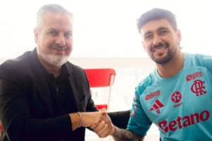 Arrascaeta renova com Flamengo até 2028 e terá 2ª maior salário do elenco; saiba valor