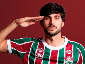 E o Igor Rabello? Zagueiro ‘some’ do Fluminense e não joga há mais de um mês