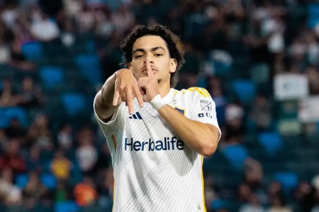 Botafogo: E o Matheus Nascimento? Confira o desempenho do atacante no LA Galaxy