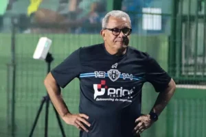Paysandu busca acordo com Hélio dos Anjos por dívida milionária; saiba detalhes
