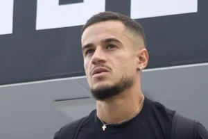 Philippe Coutinho lamenta empate do Vasco contra o CSA na Copa do Brasil: “Momento difícil”