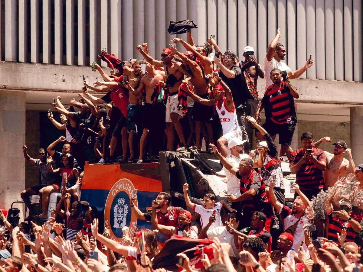 Libertadores: festa do Flamengo termina em tumulto no Rio de Janeiro