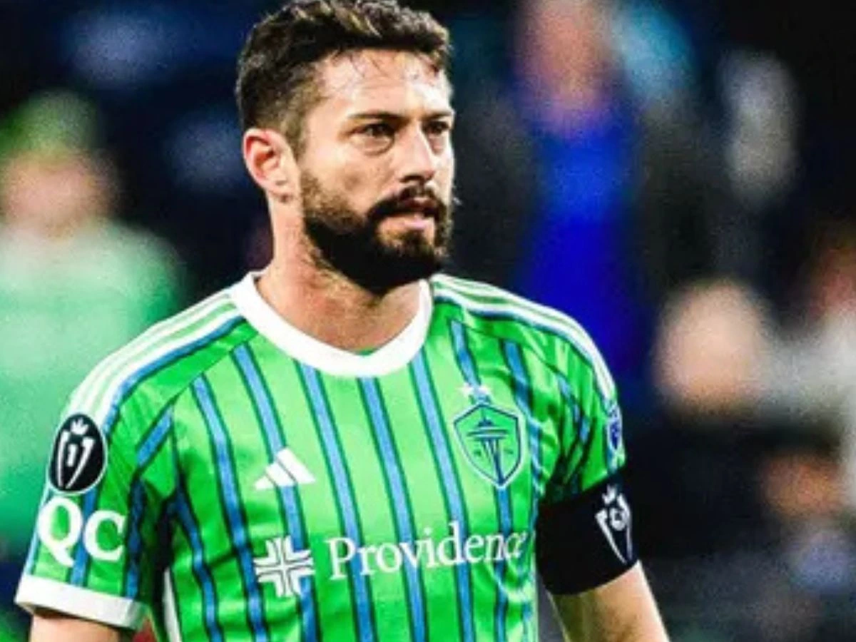 Lembra dele? Ex-jogador do Botafogo anuncia saída do Seattle Sounders, da MLS