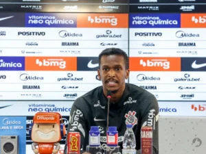 Ex-jogador do Corinthians, Jô é detido pela polícia no Rio de Janeiro