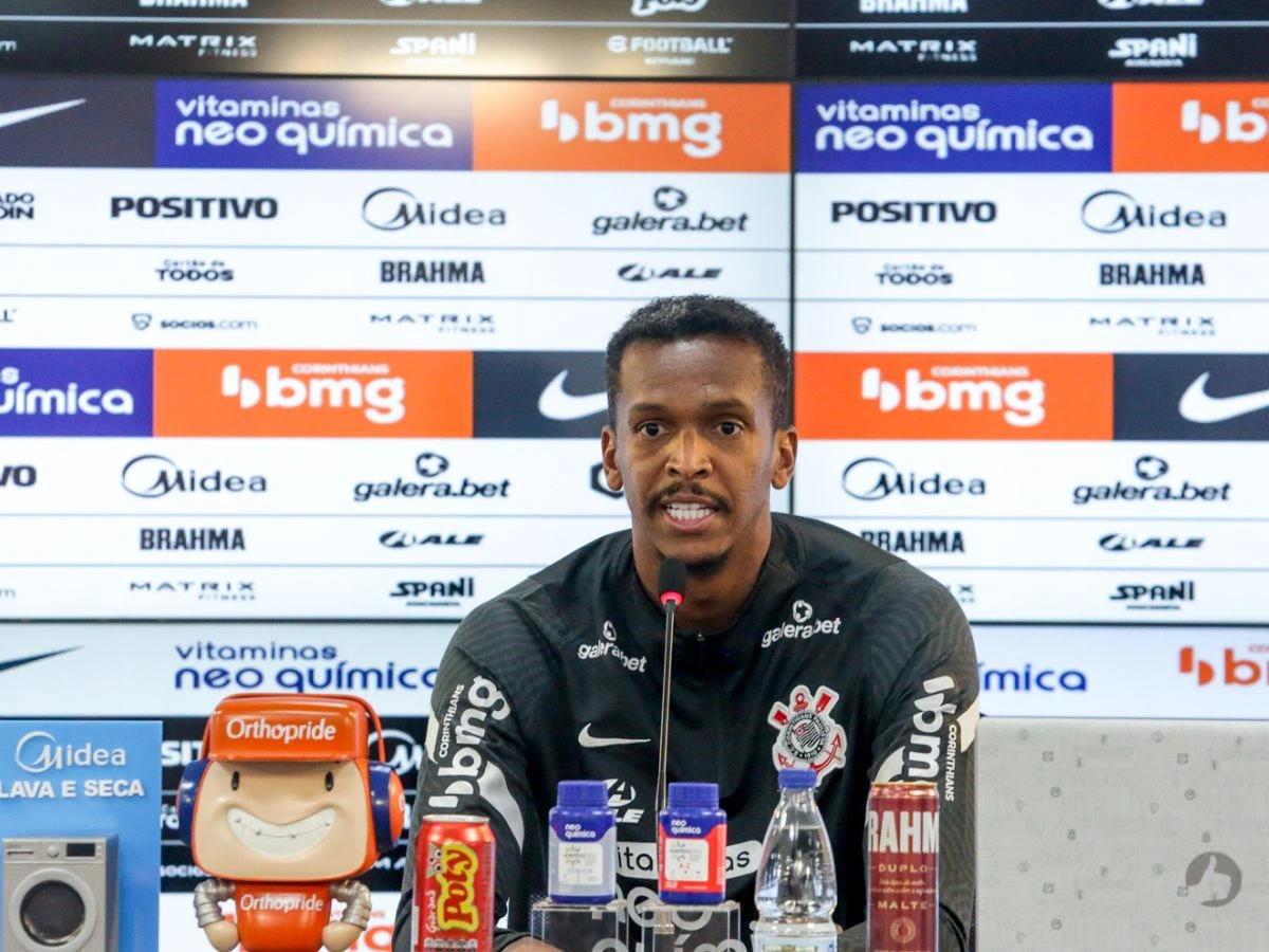 Ex-jogador do Corinthians, Jô é detido pela polícia no Rio de Janeiro