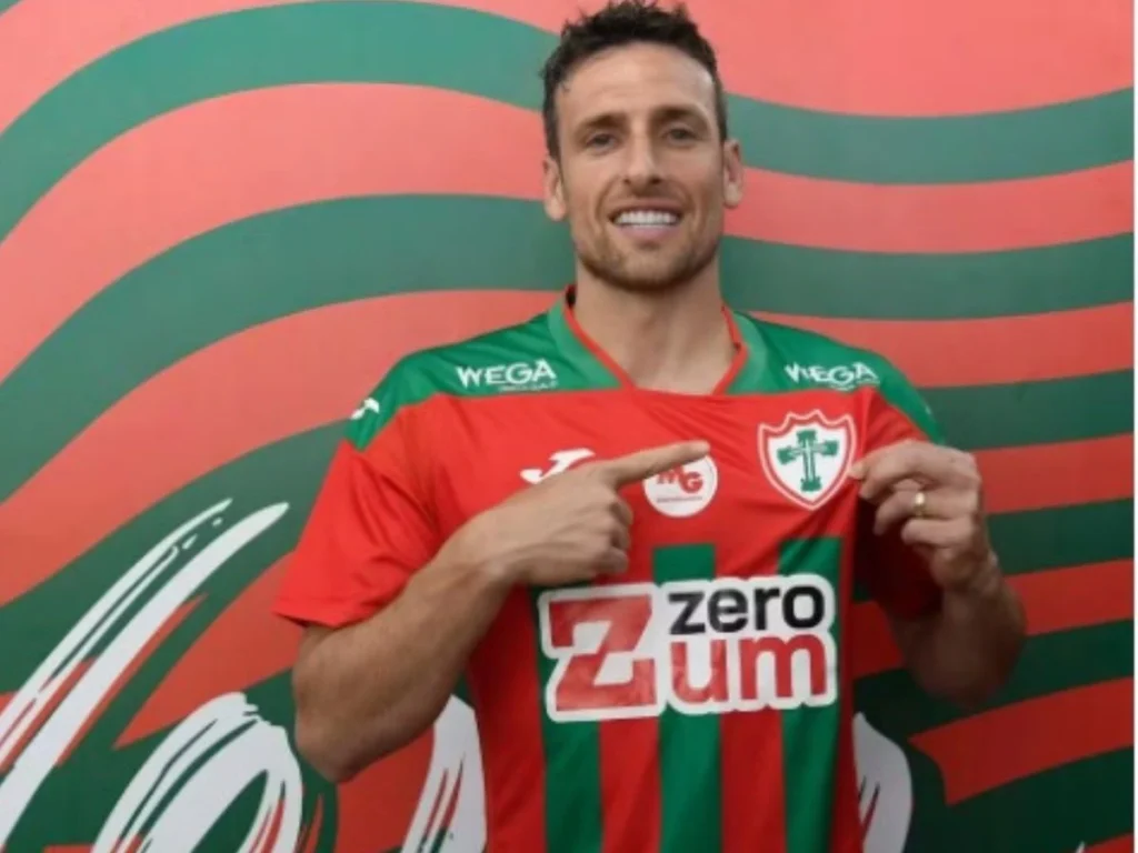 Portuguesa surpreende e anuncia a contratação de ex-capitão de clube grande europeu; saiba detalhes