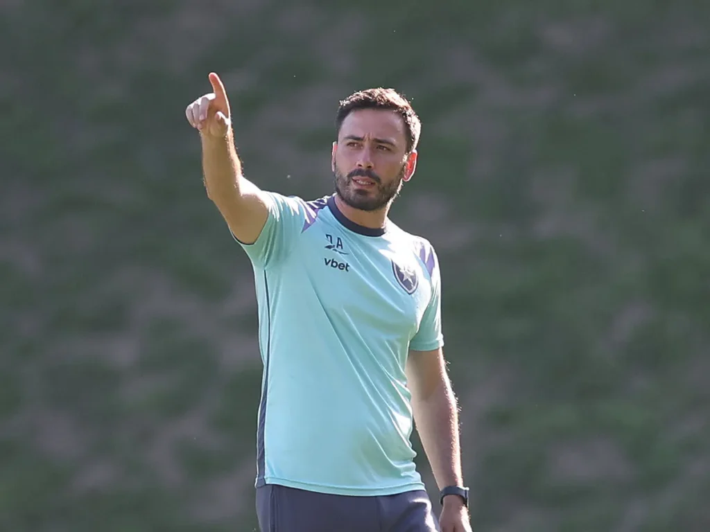 Botafogo reduz desfalques e tem força máxima para Davide Ancelotti; veja detalhes