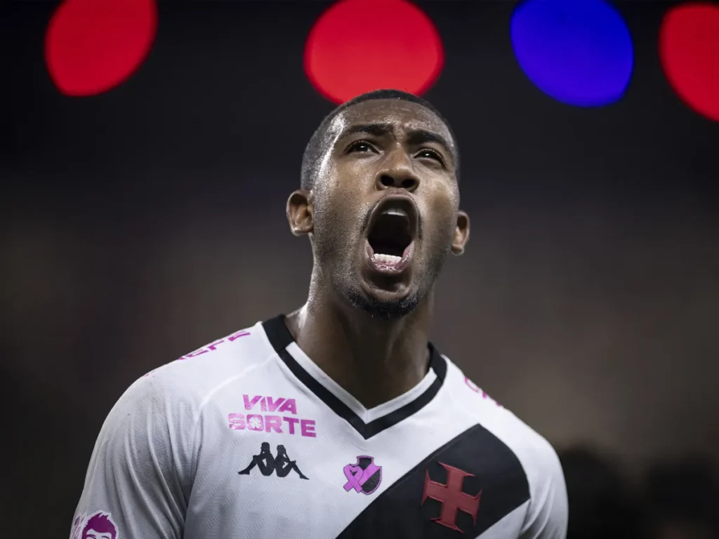 Rayan, atacante do Vasco