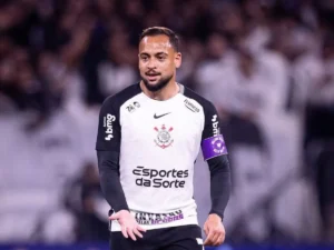 Maycon pode deixar o Corinthians